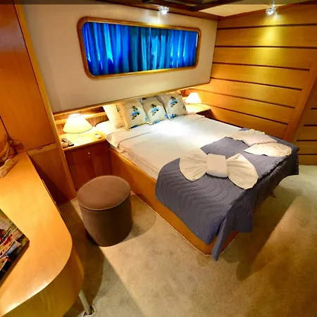 Hotel en barco Hayat Bu, Boot