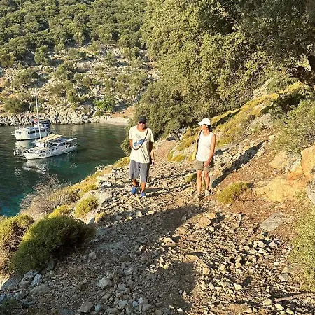 Hayat Bu, Boot Hotel en barco Fethiye